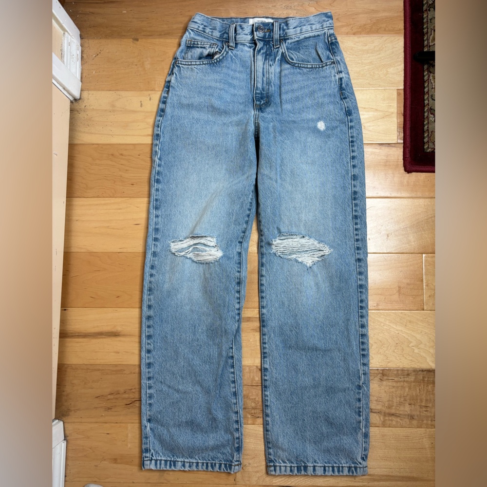 Cotton On Light Washed High Rise Straight Leg Distressed Mom Jeans Sz 4